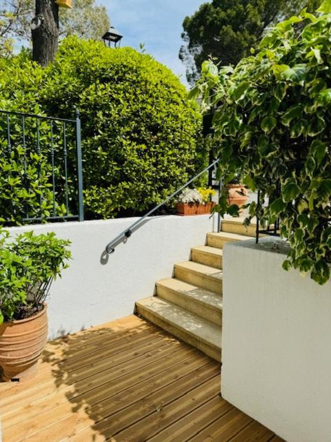 Les Cistes Bed & Breakfast Mallemort Ngoại thất bức ảnh